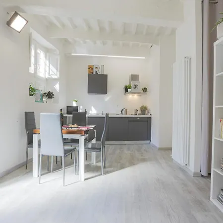 Alimenta Open Space Center Apartment *