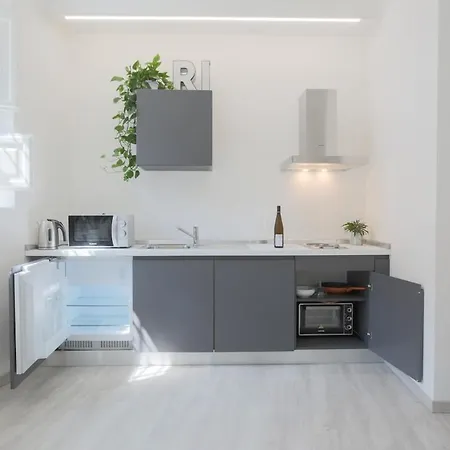 Alimenta Open Space Center Apartment